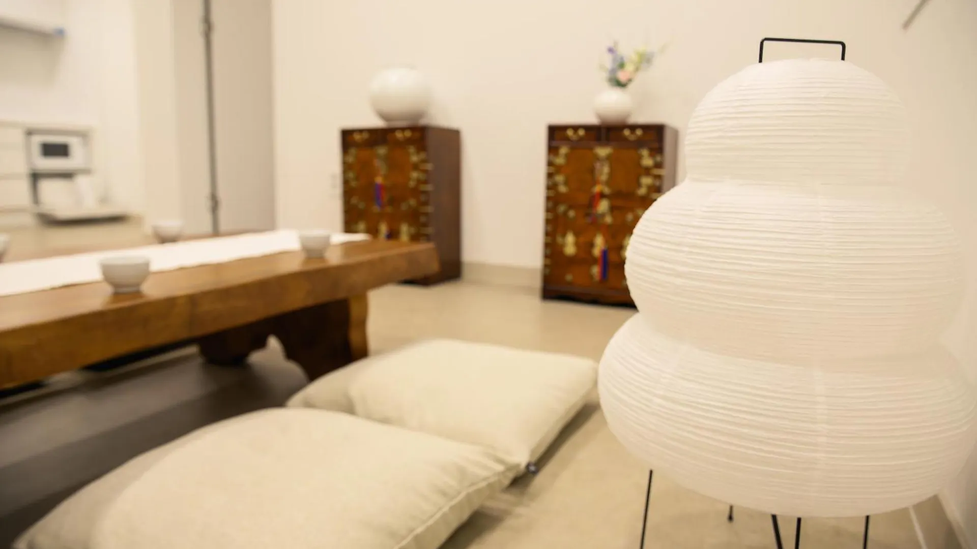 3Br 2Bath 5Bed For Big Group 1F Apartment Seoul 0*,  South Korea