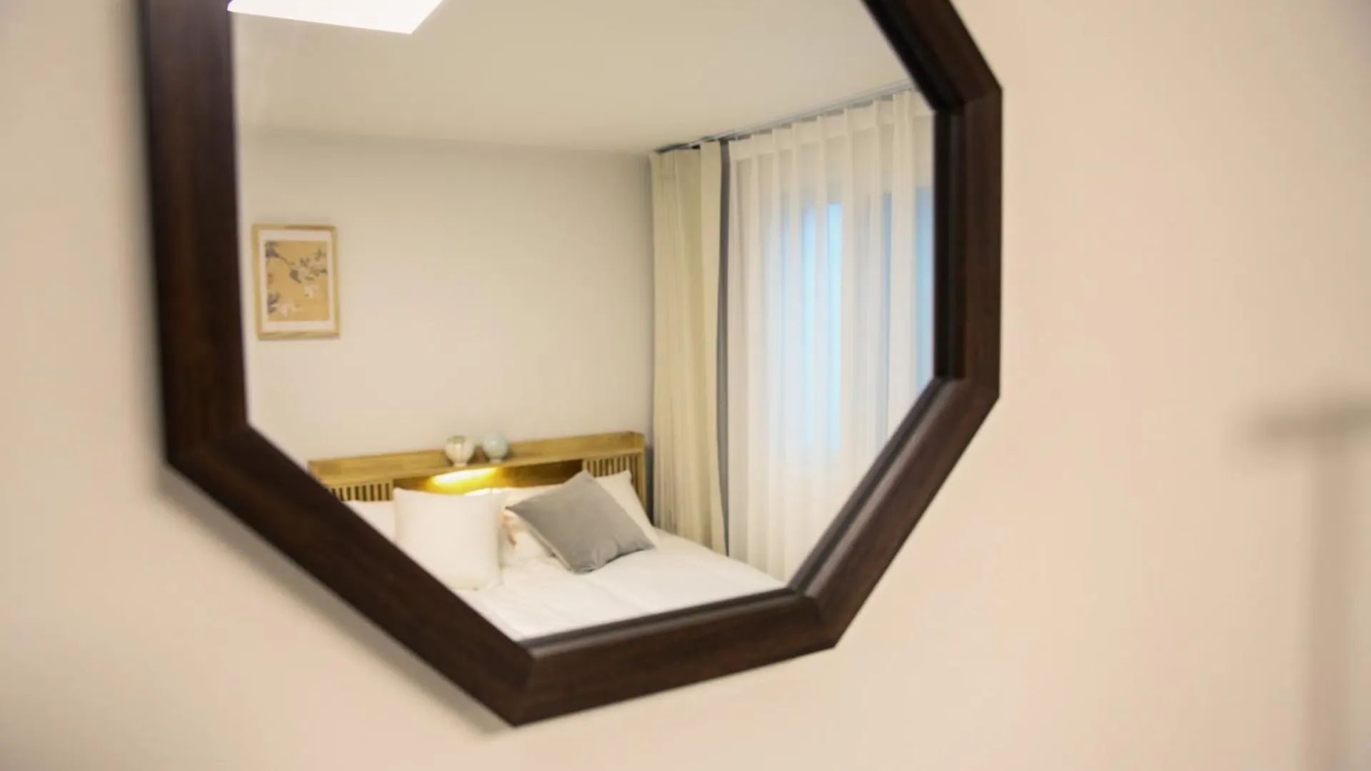 3Br 2Bath 5Bed For Big Group 1F Apartment Seoul 0*,  South Korea
