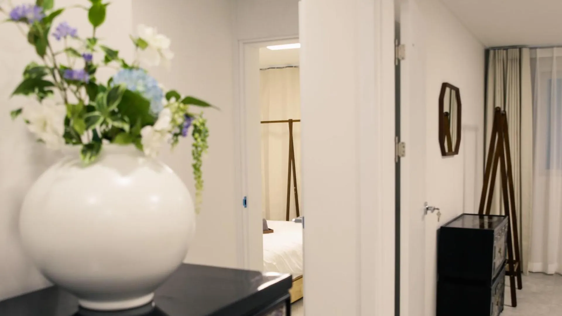 3Br 2Bath 5Bed For Big Group 1F Apartment Seoul